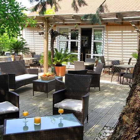 Fasthotel Toulon Cuers Exteriör bild