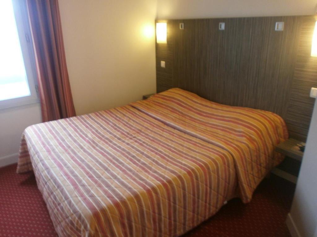 Fasthotel Toulon Cuers Exteriör bild