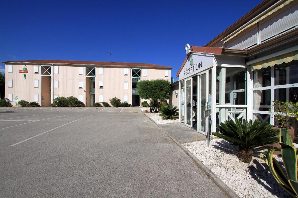 Fasthotel Toulon Cuers Exteriör bild